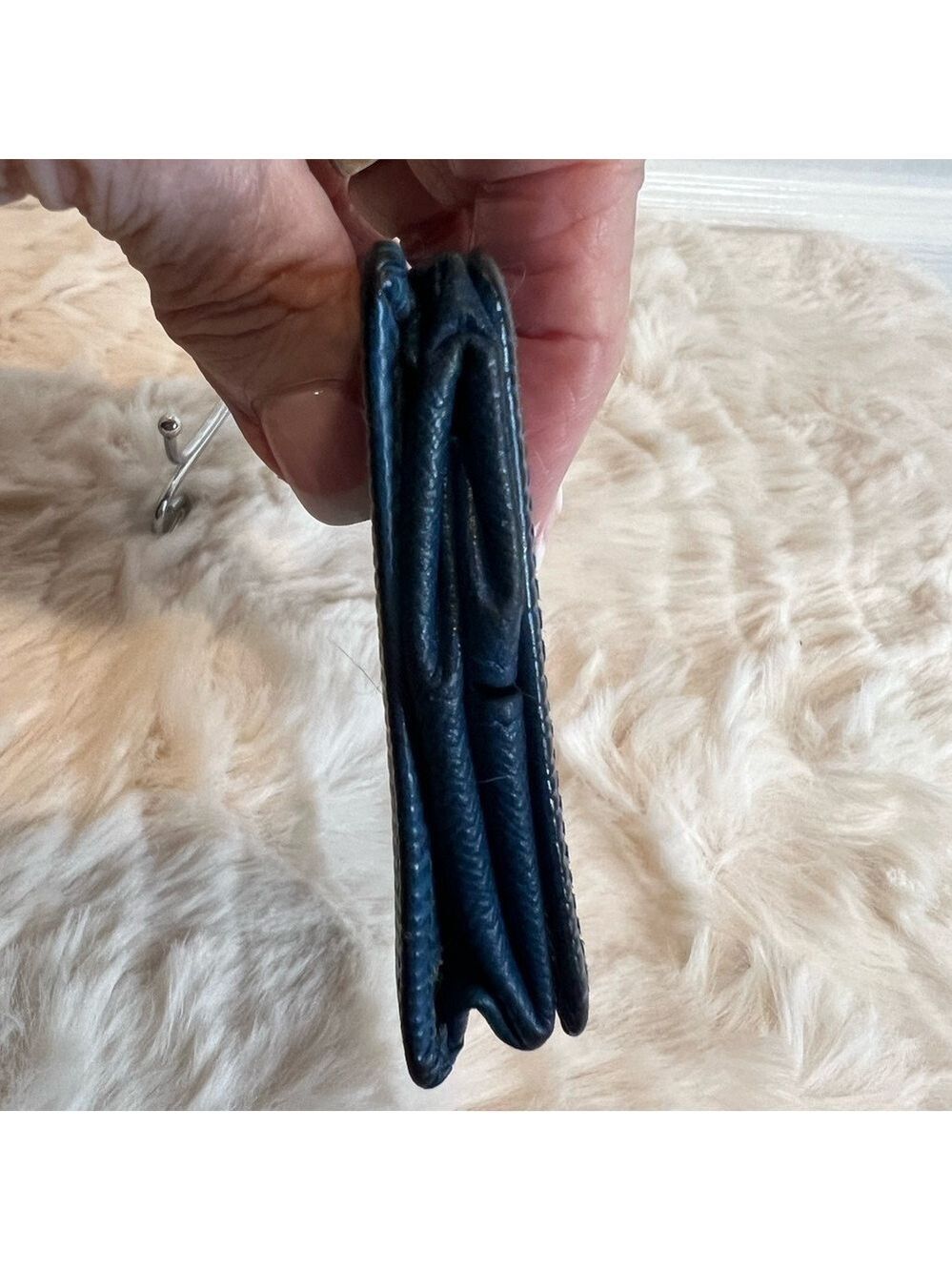 LOUIS VUITTON EPI LEATHER BLUE SNAP COIN POUCH - Picture 8 of 13